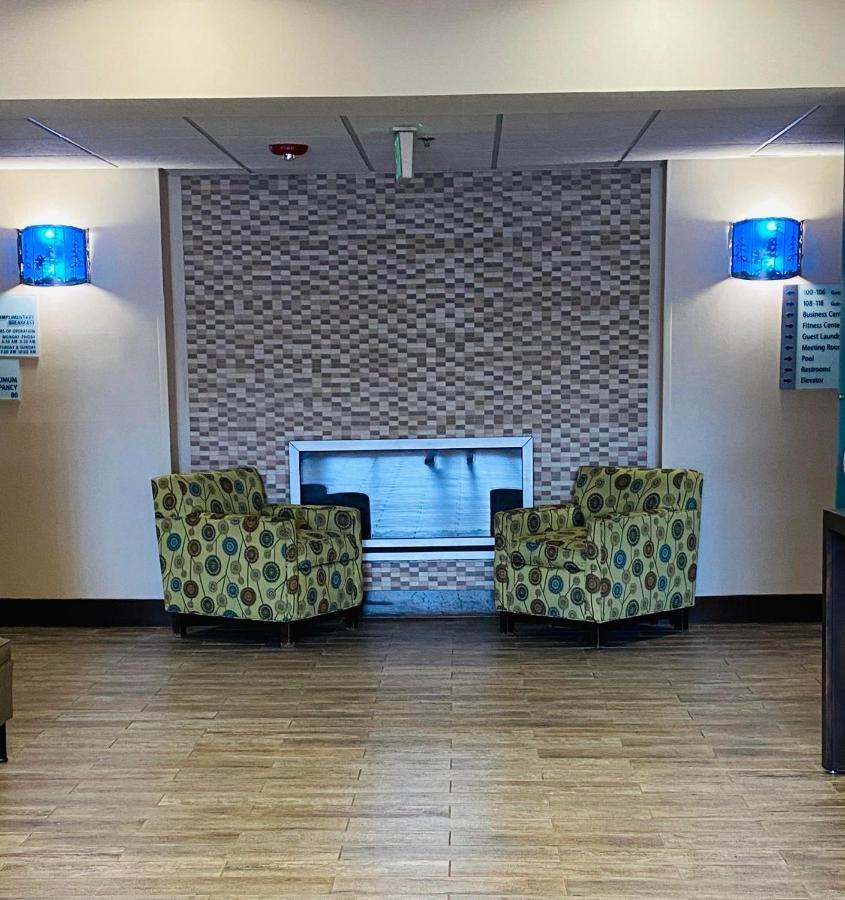 Holiday Inn Express Fresno River Park Highway 41 By Ihg Bagian luar foto