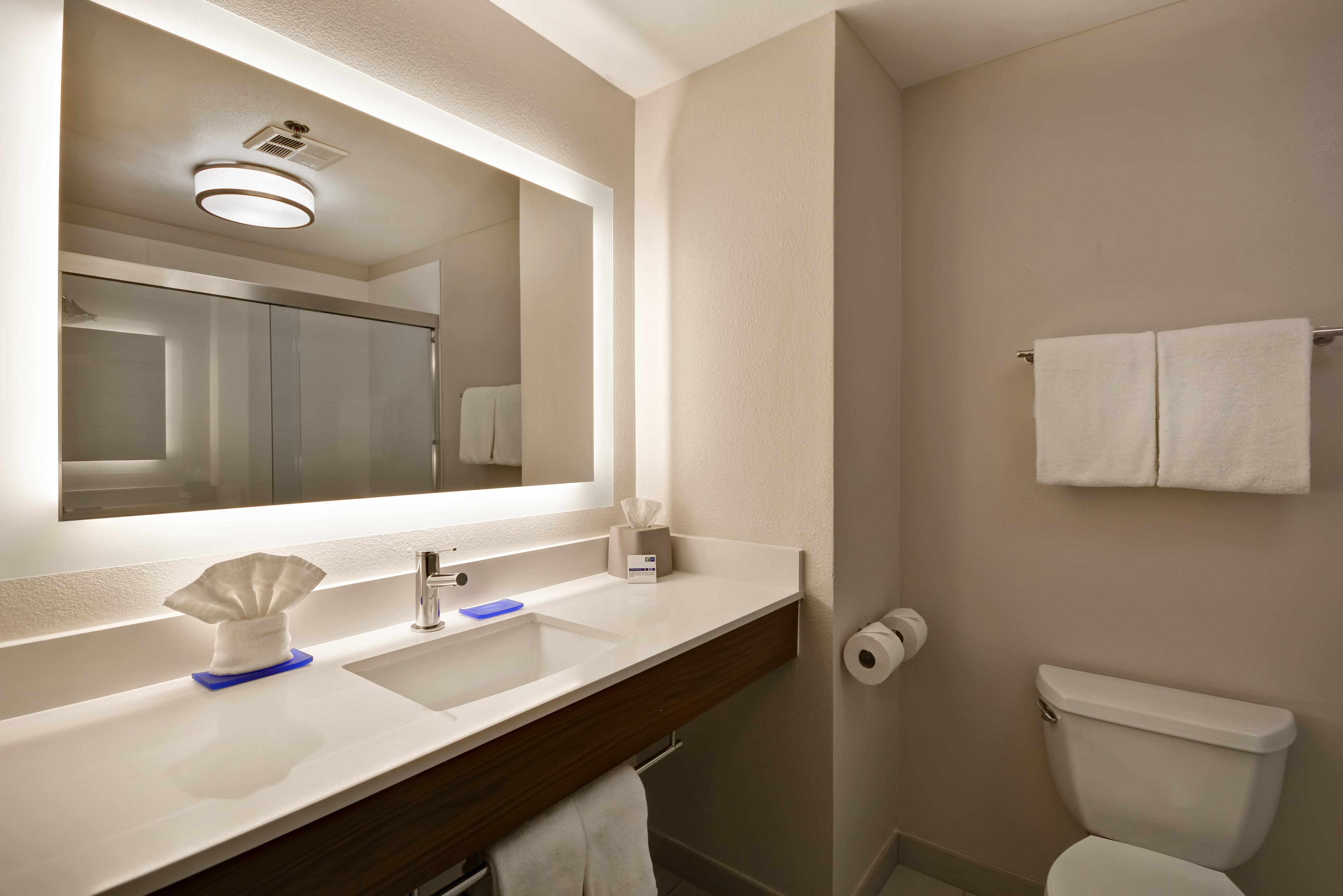 Holiday Inn Express Fresno River Park Highway 41 By Ihg Bagian luar foto
