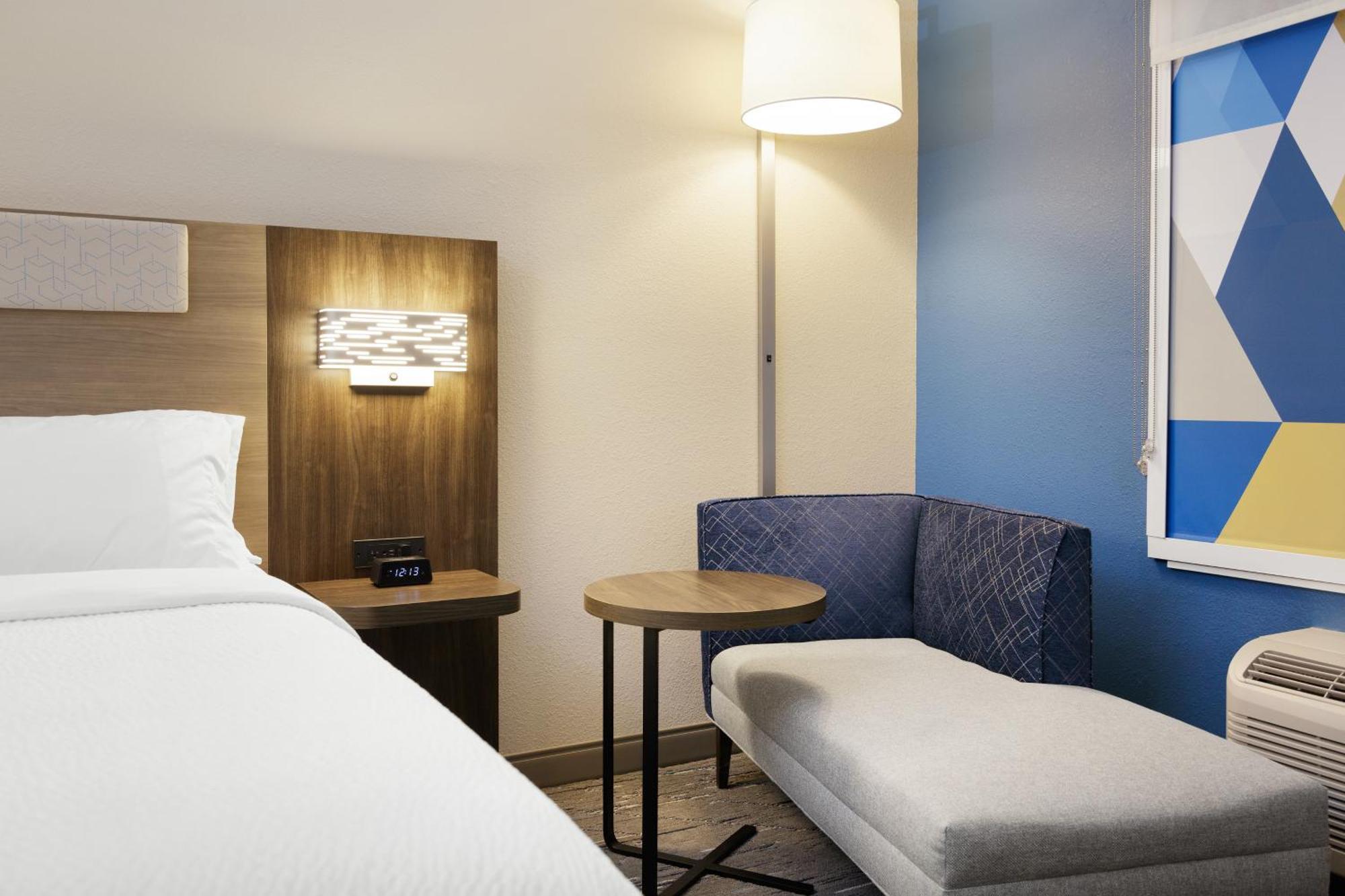 Holiday Inn Express Fresno River Park Highway 41 By Ihg Bagian luar foto