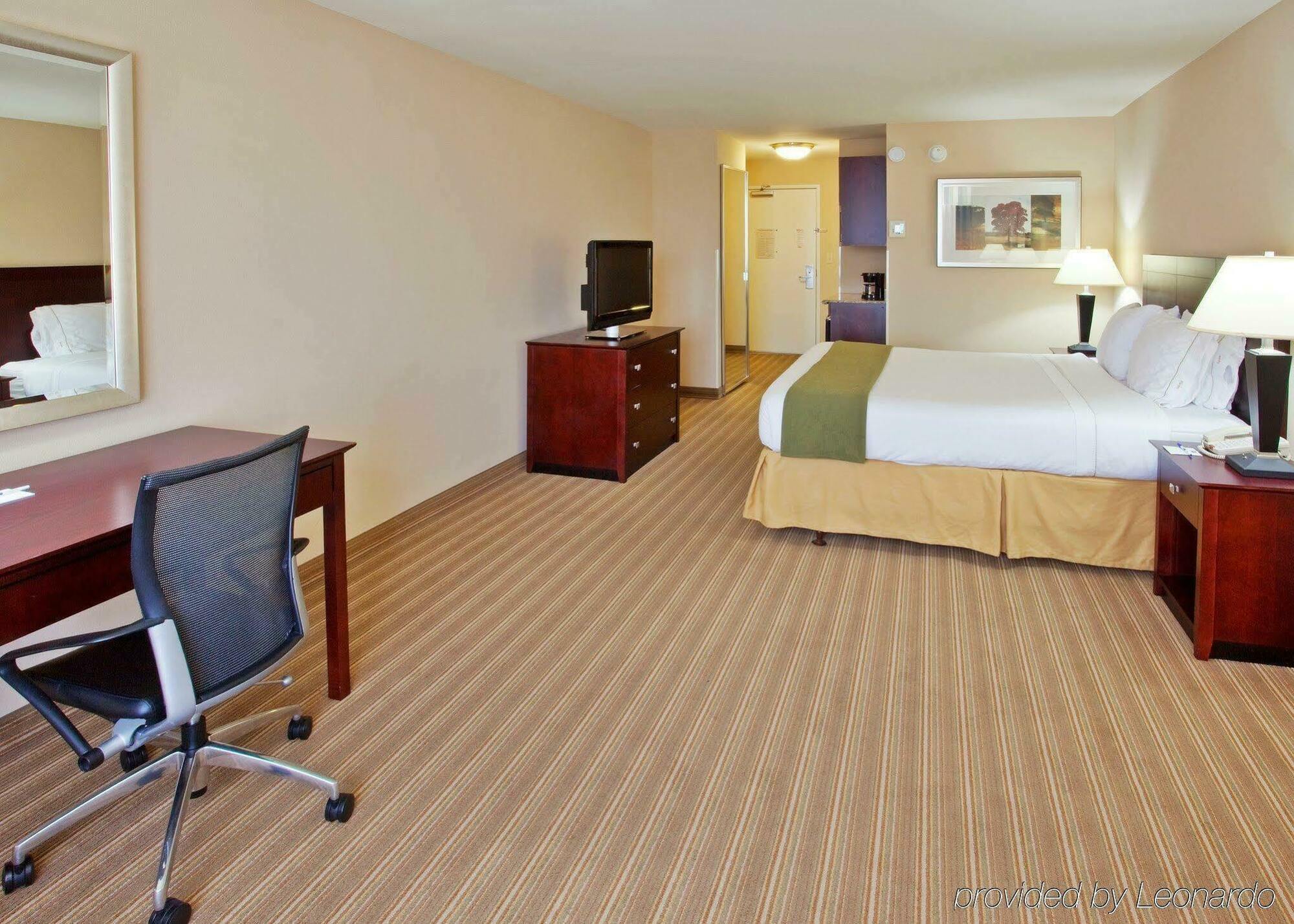 Holiday Inn Express Fresno River Park Highway 41 By Ihg Ruang foto